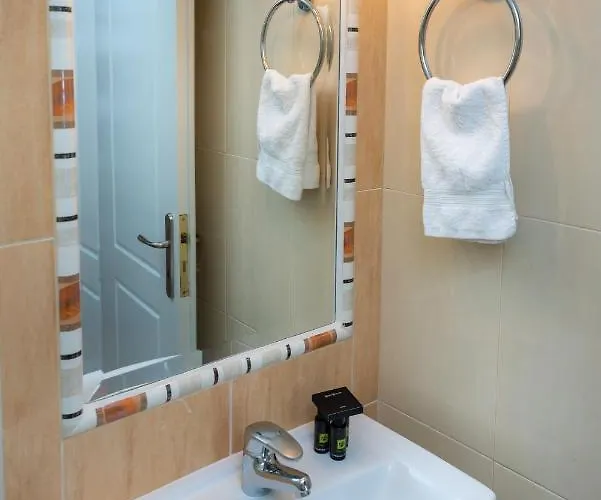 Modi 아파트 시로피가도